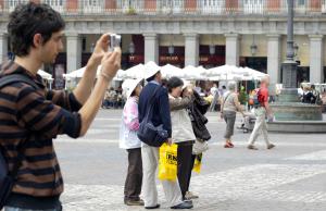 Turistas asiáticos en Plaza Mayor