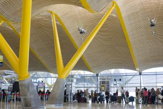 Aeropuerto ASMB T4 02.jpg