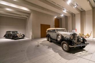 Galería Colecciones Reales. Exposición temporal: En Movimiento. Vehículos y carruajes de Patrimonio Nacional.