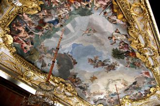 La Apoteosis de Trajano' de Antonio Rafael Mengs, en la Saleta de Carlos III La Apoteosis de Trajano' de Antonio Rafael Mengs, en la Saleta de Carlos III