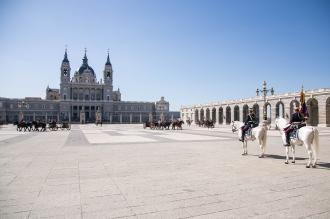Relevo solemne y cambio de Guardia en el Palacio Real