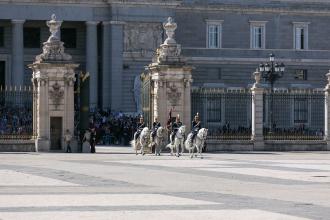 Relevo solemne y cambio de Guardia en el Palacio Real
