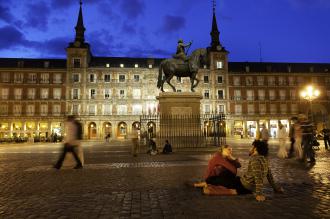 Plaza Mayor de noche.jpg