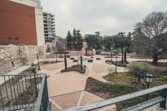 Muralla árabe de Madrid.jpg