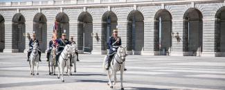 Relevo solemne y cambio de Guardia en el Palacio Real