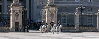 Relevo solemne y cambio de Guardia en el Palacio Real